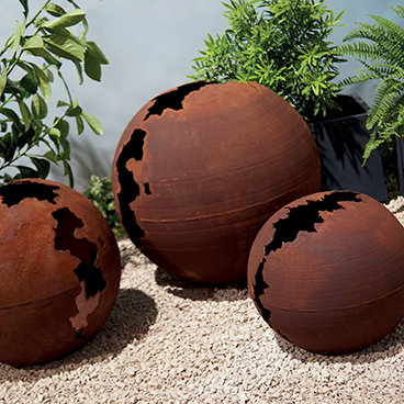 Sphères décoratives en métal ajouré pour le jardin